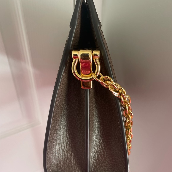 Gucci Purse - Picture 8 of 8